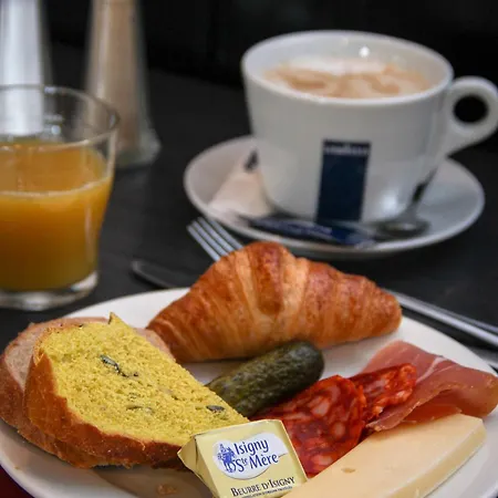 מלון La Maison De Mathilde באיו